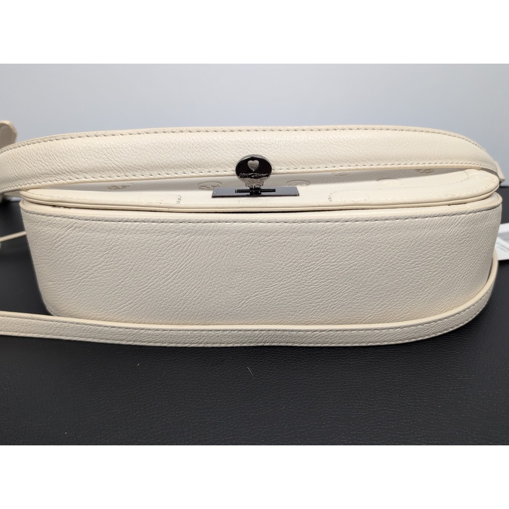 BETSEY JOHNSON Purse Skulls Embossed Crossbody Bag XOMARCI Chalk NWT - Picture 7 of 9